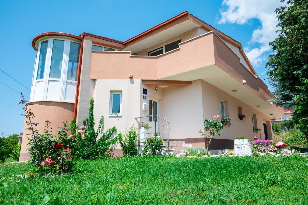 Nadalina Apartment Kaštel Stari المظهر الخارجي الصورة